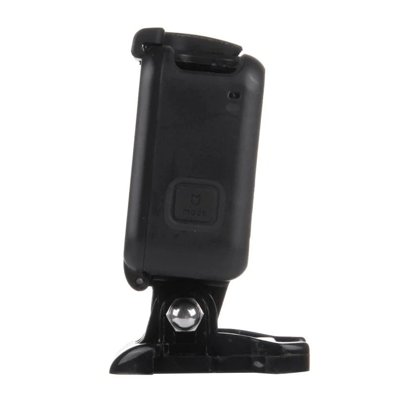 Vedere laterală a carcasei de protecție pentru GoPro Hero 5/6/7, evidențiind designul compact și accesul la porturi