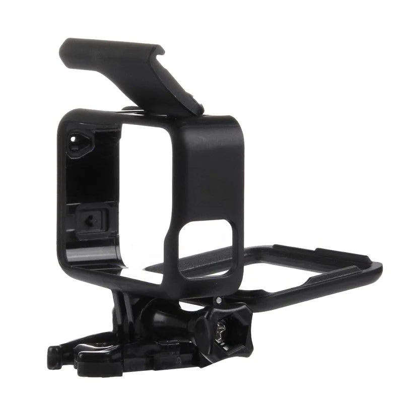 Vedere laterală a carcasei de protecție pentru GoPro Hero 5/6/7, evidențiind designul compact și accesul la porturi