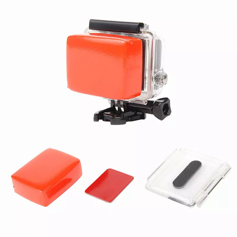 Cameră GoPro echipată cu burete plutitor în apă