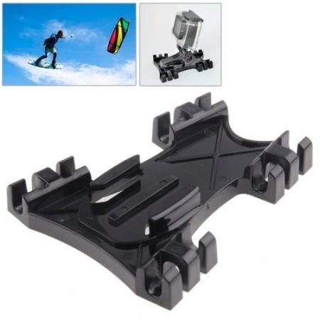 Exemplu de folosire al sistemului de prindere al unei camere video sport pentru kite-surfing